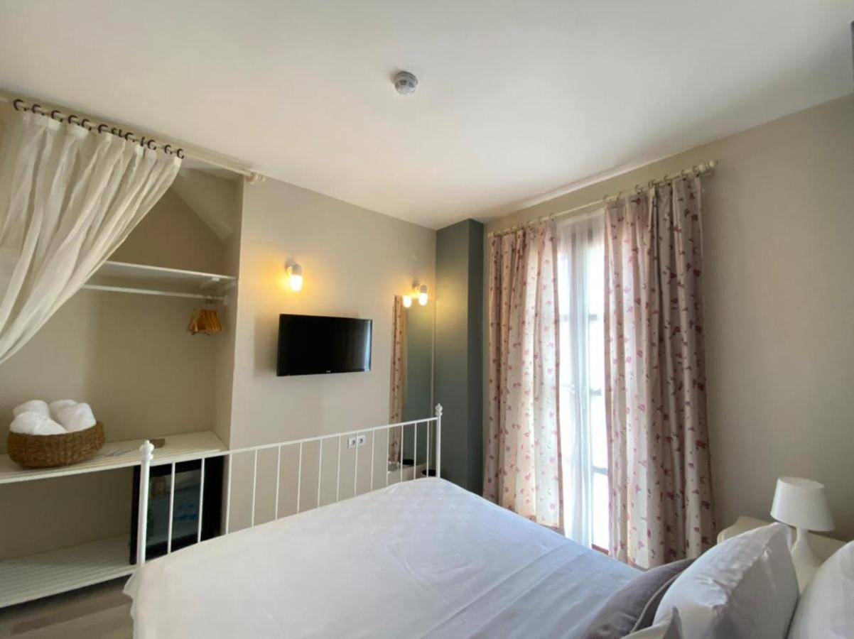 Tasquartas Otel Alacatı Bagian luar foto