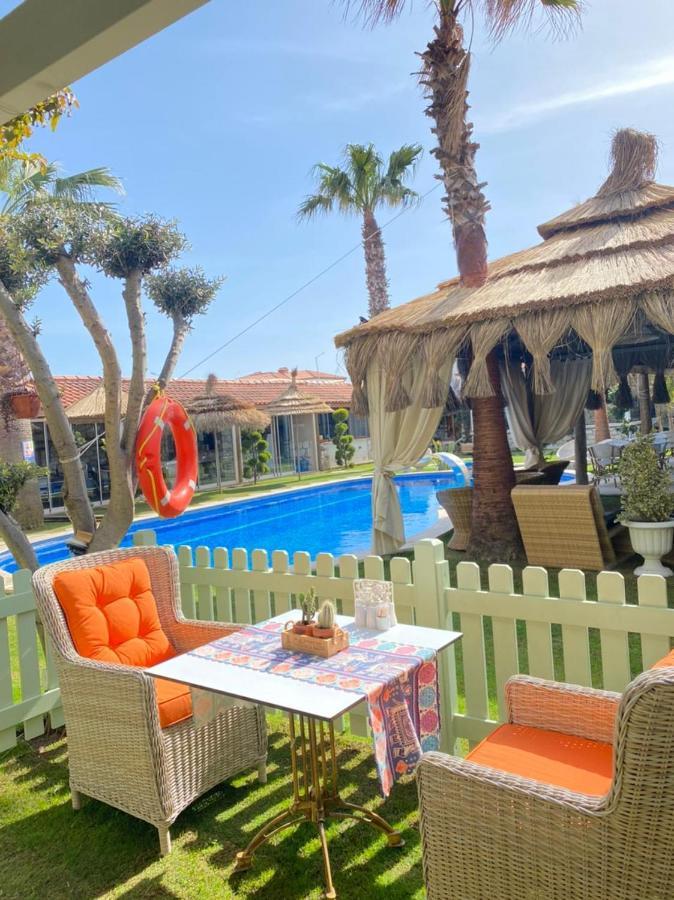 Tasquartas Otel Alacatı Bagian luar foto